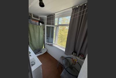 Apartament spațios cu 4 camere de vânzare în Micro 16 – Galați - 11