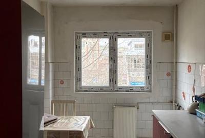 Apartament cu 3 camere semidecomandat în Tineretului - 5