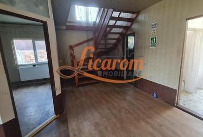 Casă individuală cu 8 camere decomandat cu Canalizare în Cristian - 23
