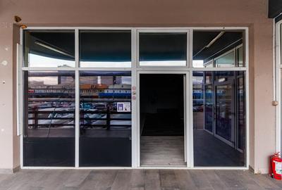 Spatiu Comercial pt horeca/salon, cu vitrina si parcare, Kapa Center, Comision 0 - 9