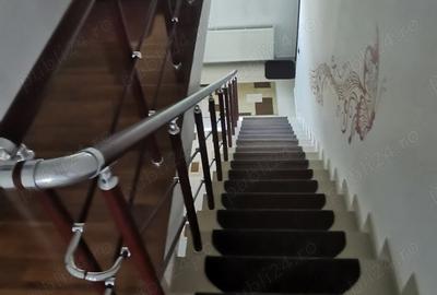 Casă cu 5 camere cu Teren 1120 Mp în Vânători - 3