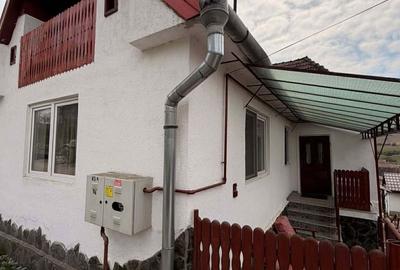 Casă cu 3 camere în Boiu - 2