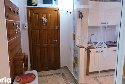 Apartament cu 3 camere semidecomandat, mobilat în Micro 17 - 5