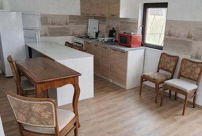 Casă cu 3 camere cu Teren 400 Mp în Titan