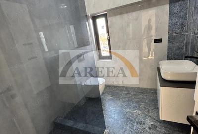 Spațiu comercial, de 360 mp, în Central - 8