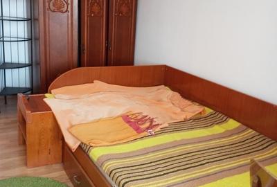 Apartament decomandat în Apărătorii Patriei - 2