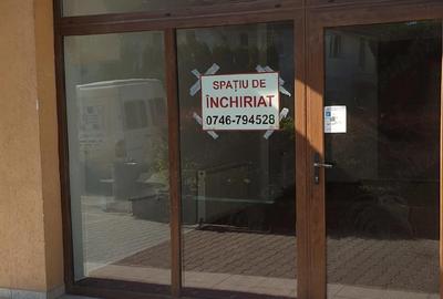 Spațiu comercial, de 35 mp, în Central - 3