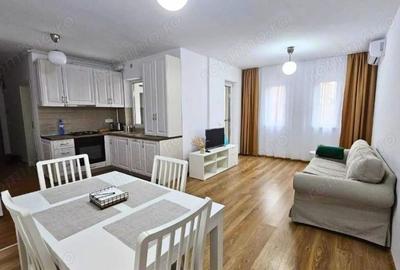 Apartament cu 3 camere decomandat în Aradului