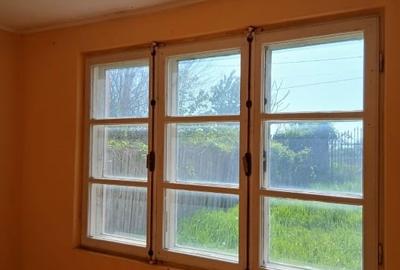 Casă individuală cu 4 camere cu Teren 1200 Mp în Broșteni - 2