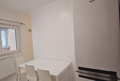 Timpuri Noi metrou | Nerva Traian | Bloc anvelopat | Prima inchiriere | Liber - 20