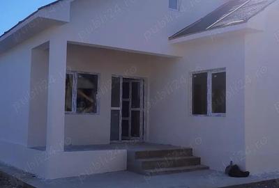 Casa in Lumina direct la strada cu 250 mp teren - 2