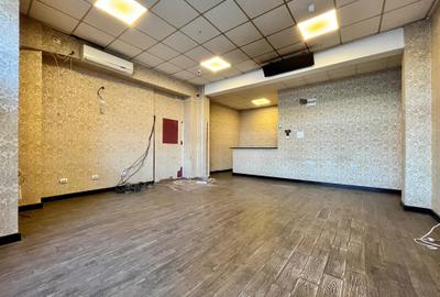 Spațiu comercial, de 45 mp, în Baza 3 - 1