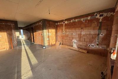 Casa de vanzare, 108 mp, zona Sud-Vest - 2