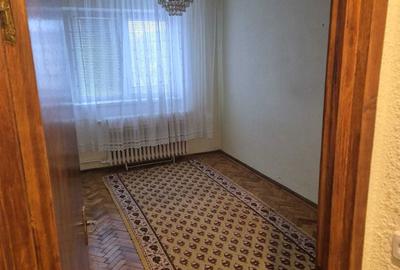 Apartament cu 3 camere decomandat în Central - 6