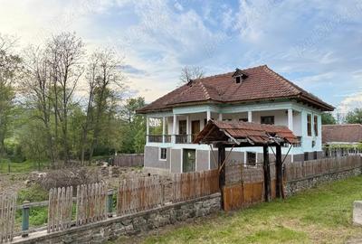 Casa de vanzare in Sardene?ti,Bala, jud. Mehedin?i teren + utilita?i, CF la zi tel: in anunt - 7