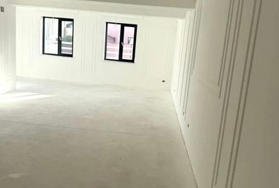 Apartament 88,60 mp - 2