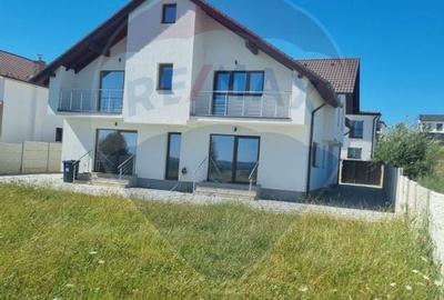 Duplex cu 5 camere - 1