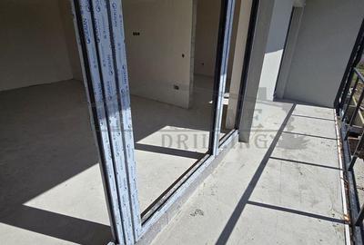 Apartament cu 3 camere decomandat în Baciu - 11