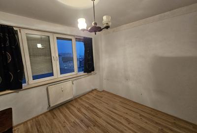 Apartament 3 camere, etaj intermediar, Piața Victoriei, comision 0% - 4