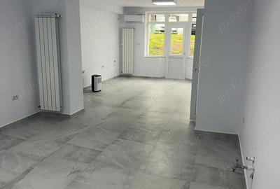Spațiu comercial, de 90 mp, în Central - 4