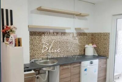 Gata de mutare! Apartament 3 camere, decomandat Etaj 2,