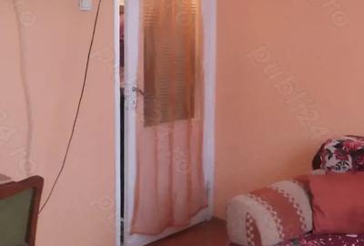 Apartament cu 2 camere decomandat în Micro 20 - 2