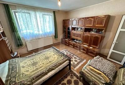 Casă cu 5 camere cu Teren 241 Mp în Semicentral - 3