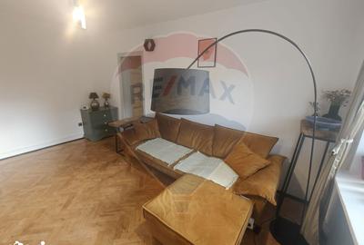 Apartament cu 3 camere, mobilat în Central - 16