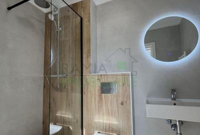 Apartament cu 3 camere decomandat în Tractorul - 7