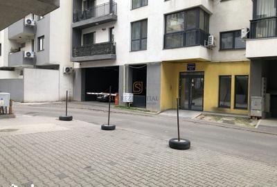 Spațiu comercial, de 90 mp, în Central - 8