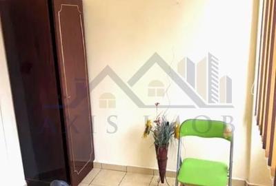 Apartament cu 3 camere semidecomandat în Micro 3 - 5