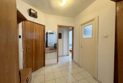 Apartament cu 2 camere decomandat, mobilat în Circumvalațiunii - 8