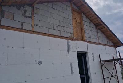 Casă cu 3 camere cu Teren 500 Mp în Poarta Albă - 1