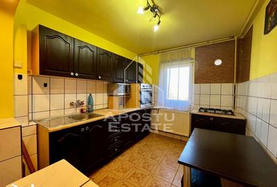 Apartament cu 2 camere semidecomandat, mobilat în Lipovei