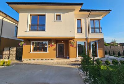 Casă individuală cu 4 camere în Tunari