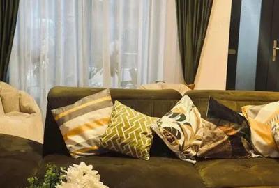 Casă cu 5 camere cu Teren 300 Mp în Rădăuți - 4