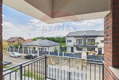 Casa / Vila cu 4 camere de vanzare Nobil Residence - Tunari - 11