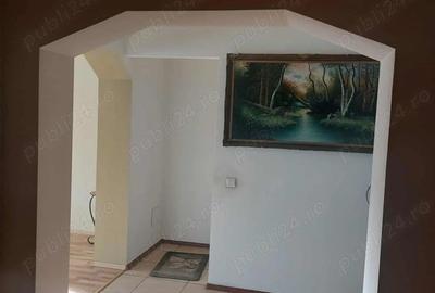 Casă cu 5 camere cu Teren 1100 Mp în Vlădești - 2