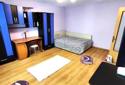 Garsonieră decomandată, mobilată în Lujerului