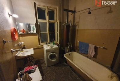 Apartament cu 5 camere nedecomandat, mobilat în Deta - 13