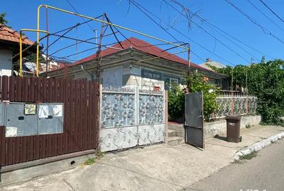 Casă cu 4 camere în Central - 4