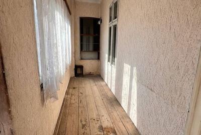 Casă cu 3 camere cu Canalizare în Central - 4
