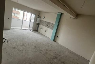 Apartament cu 2 camere, 47 mp, balcon, zona Eroilor - 1