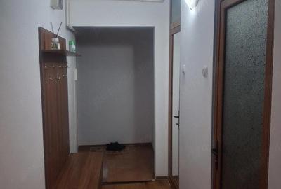 Apartament cu 3 camere semidecomandat în Central - 5