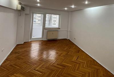 DECEBAL,stradal pe bulevard,monolit,metrou,parcare subterana,vedere fata,pe sud - 2