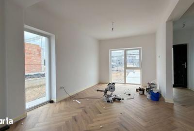 Casă cu 4 camere cu Teren 225 Mp în Bucium - 3