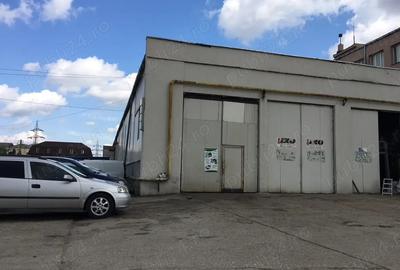 Spațiu comercial, de 1,000 mp, în Central - 3