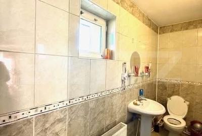 Casă cu 5 camere semidecomandat cu Teren 700 Mp în Central - 5