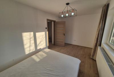 Apartament cu 2 camere semidecomandat în Micro I - 9