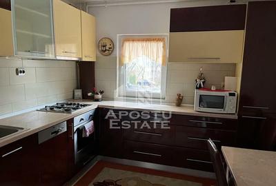 Apartament cu 3 camere decomandat în Aradului - 2